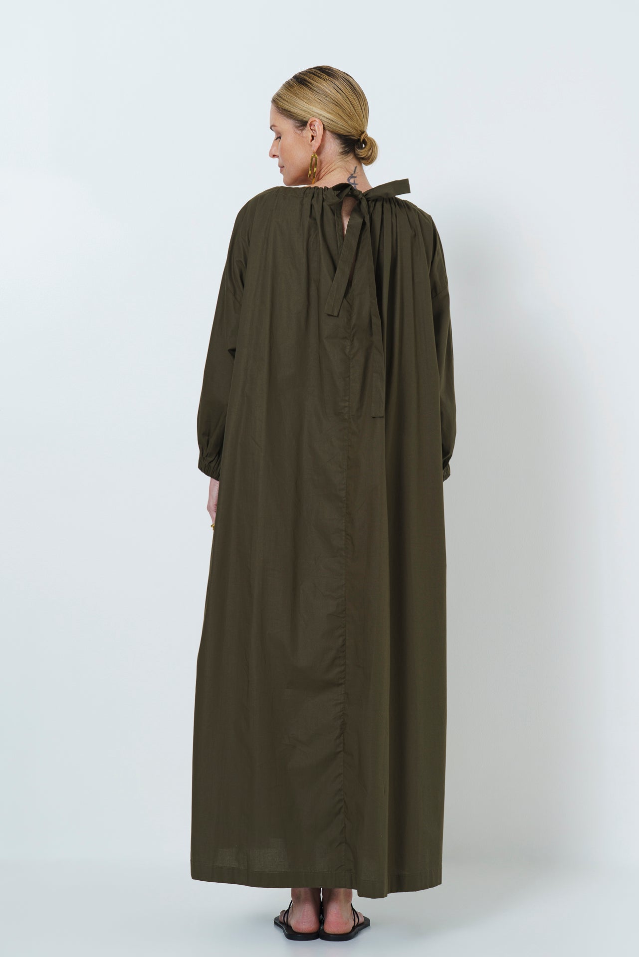 MARLEY GUAGED NECK DRESS LONG - OLIVE