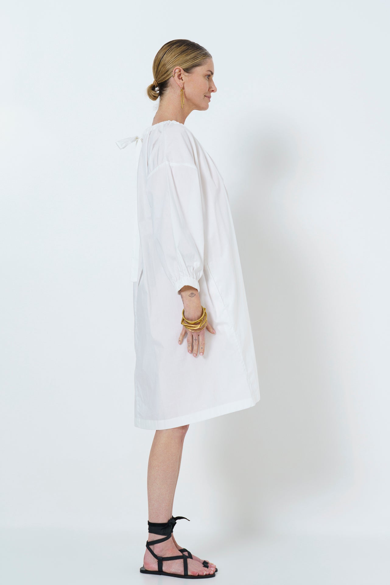 MARLEY GUAGED NECK DRESS SHORT- WHITE