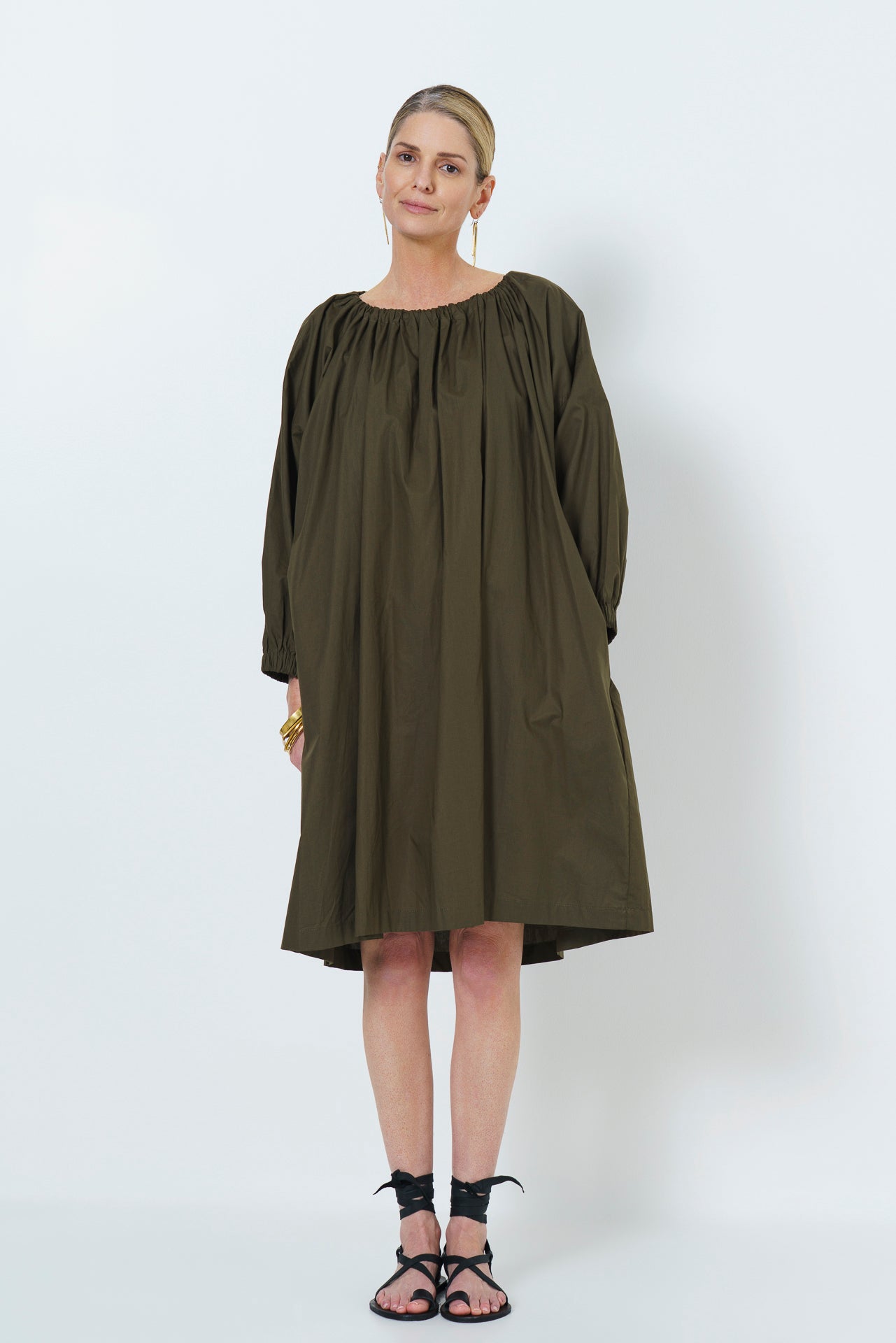 MARLEY GUAGED NECK DRESS SHORT- OLIVE
