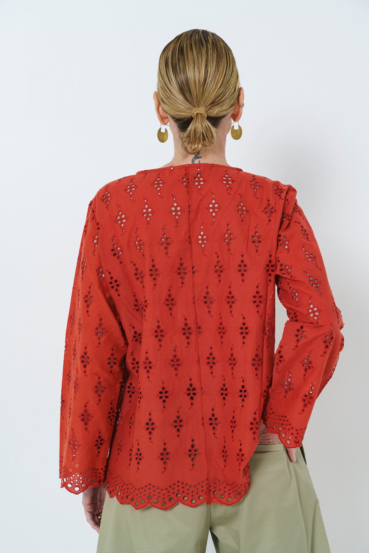 HK LONG SLEEVE TOP - COTTON ANGLAIS