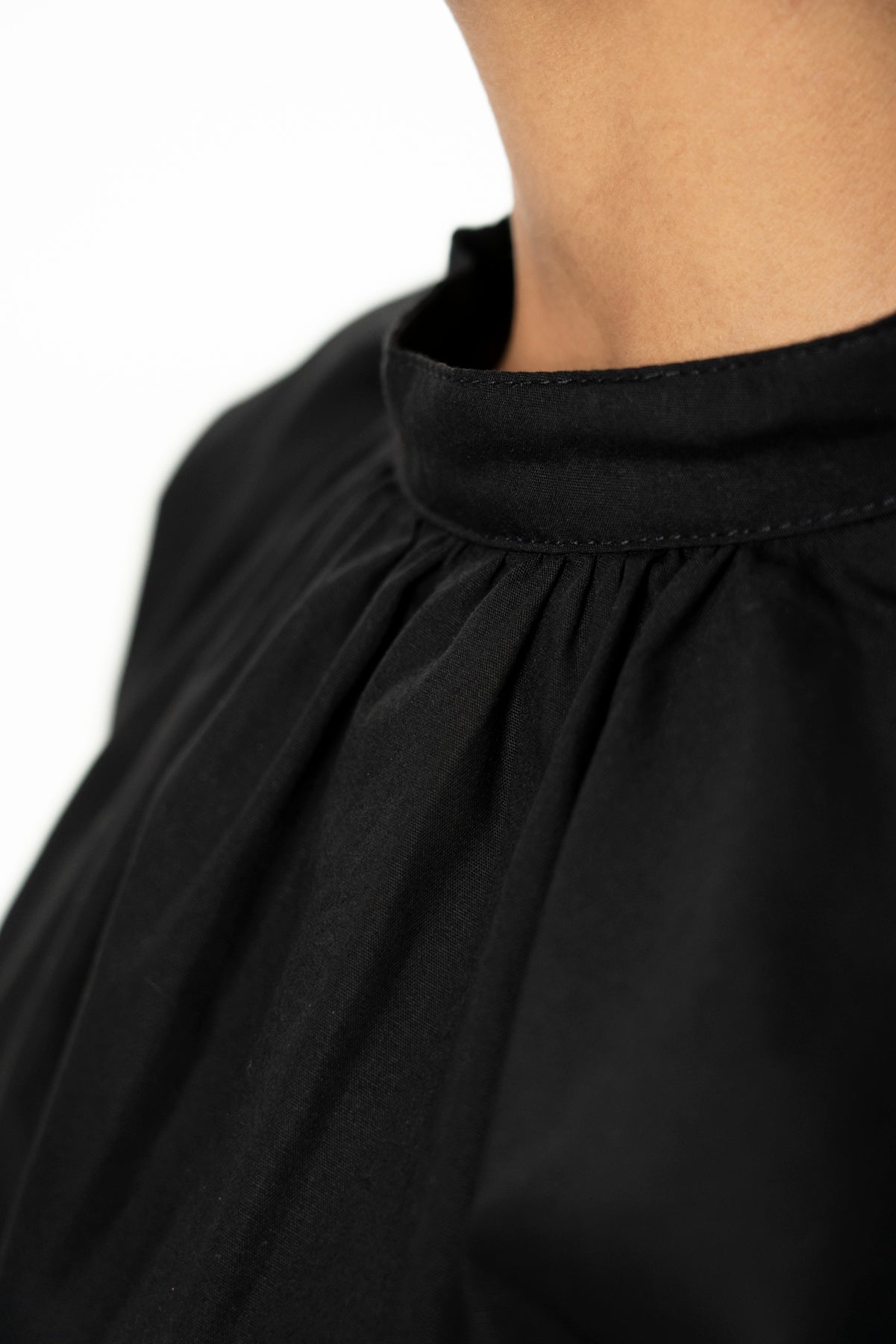 BIBI BLOUSE- LINEN - BLACK