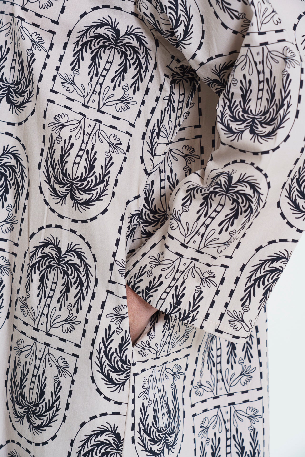 HK SHEATH DRESS - PALM PRINT